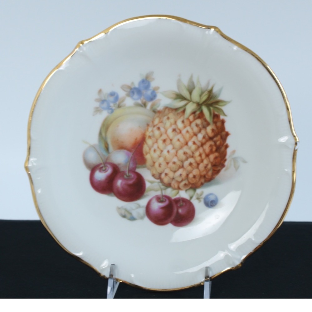 Schumann Arzberg Fruit Motif Porcelain Plate Gold‎ Trim Germany 6.25in Vintage